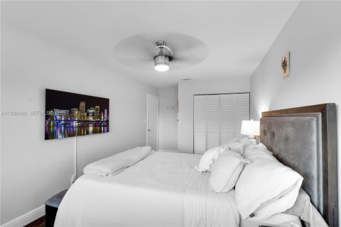 Townhouse in Davie, Florida 3 bedrooms, 183.95 sq.m. № 1994682 - photo 28