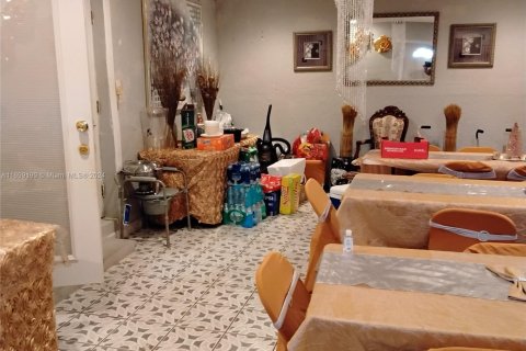 Villa ou maison à vendre à Miami Gardens, Floride: 4 chambres, 190.73 m2 № 2035540 - photo 22