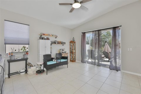 House in Apollo Beach, Florida 3 bedrooms, 189.43 sq.m. № 2156361 - photo 12