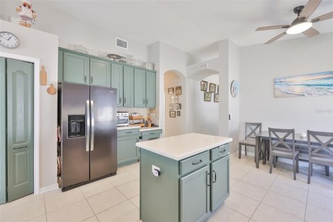House in Apollo Beach, Florida 3 bedrooms, 189.43 sq.m. № 2156361 - photo 7