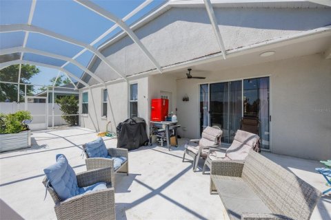 House in Apollo Beach, Florida 3 bedrooms, 189.43 sq.m. № 2156361 - photo 30