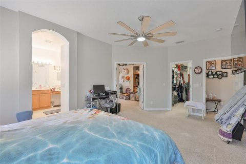 House in Apollo Beach, Florida 3 bedrooms, 189.43 sq.m. № 2156361 - photo 18