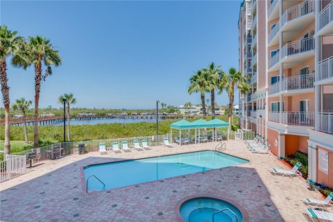 Condominio en alquiler en New Port Richey, Florida, 3 dormitorios, 139.35 m2 № 1835833 - foto 22
