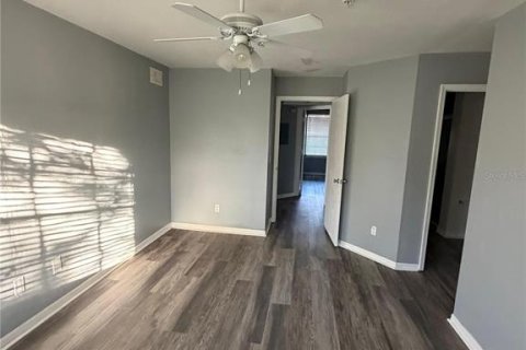 Condominio en alquiler en Orlando, Florida, 2 dormitorios, 94.85 m2 № 2105799 - foto 3