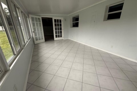 House in Largo, Florida 3 bedrooms, 158.31 sq.m. № 2405048 - photo 16