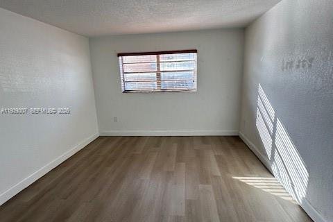 Apartment in Miami, Florida 1 bedroom, 66.89 sq.m. № 1997549 - photo 6