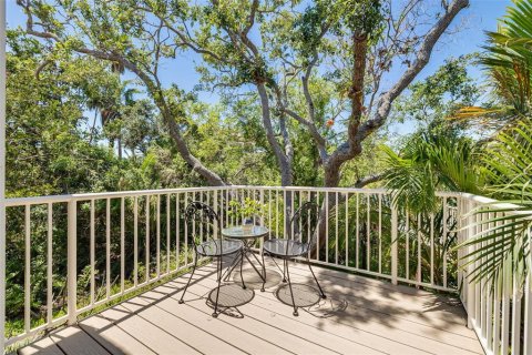 House in Gulfport, Florida 3 bedrooms, 210.89 sq.m. № 2234552 - photo 25