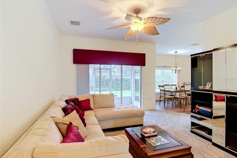 Casa en venta en Kissimmee, Florida, 2 dormitorios, 136.29 m2 № 2166313 - foto 3