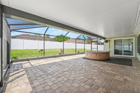 Casa en venta en Auburndale, Florida, 4 dormitorios, 225.01 m2 № 2102187 - foto 28