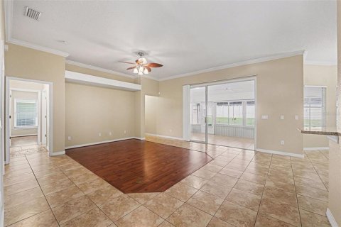 Casa en venta en Auburndale, Florida, 4 dormitorios, 225.01 m2 № 2102187 - foto 4