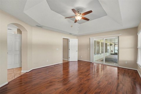 Casa en venta en Auburndale, Florida, 4 dormitorios, 225.01 m2 № 2102187 - foto 16