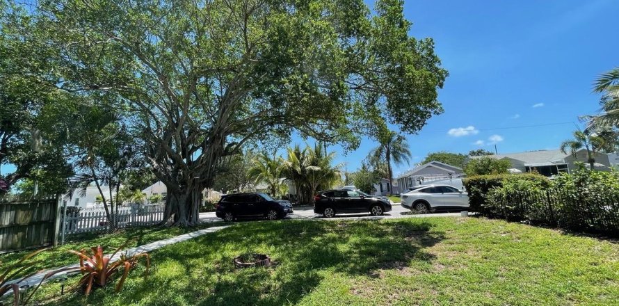 Land in Lake Worth, Florida № 1171233