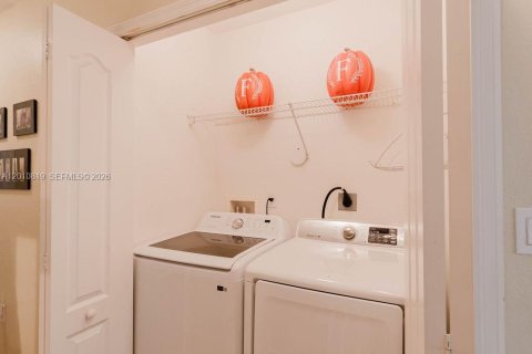 Copropriété à vendre à Miramar, Floride: 3 chambres, 117.99 m2 № 2073740 - photo 24