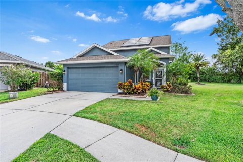 House in Land O' Lakes, Florida 4 bedrooms, 167.5 sq.m. № 1907619 - photo 3