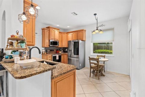 House in Land O' Lakes, Florida 4 bedrooms, 167.5 sq.m. № 1907619 - photo 11