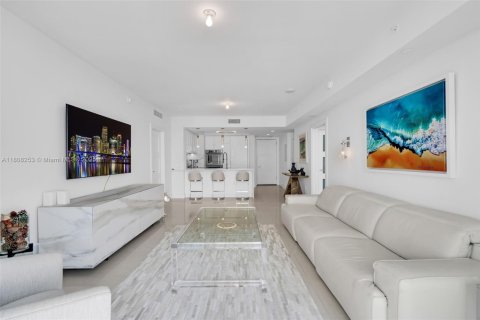 Condo in Fort Lauderdale, Florida, 2 bedrooms  № 1752185 - photo 5