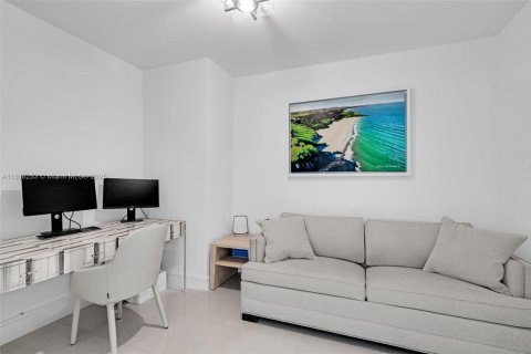 Condo in Fort Lauderdale, Florida, 2 bedrooms  № 1752185 - photo 9