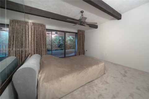 Condo in Miami, Florida, 3 bedrooms № 1990291 - photo 26