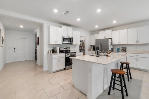 Villa ou maison à vendre à North Fort Myers, Floride: 5 chambres, 302.3 m2 № 2209092 - photo 9