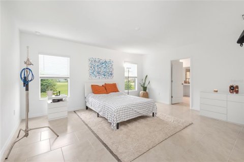 Villa ou maison à vendre à North Fort Myers, Floride: 5 chambres, 302.3 m2 № 2209092 - photo 17