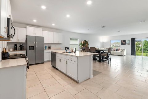 Villa ou maison à vendre à North Fort Myers, Floride: 5 chambres, 302.3 m2 № 2209092 - photo 7