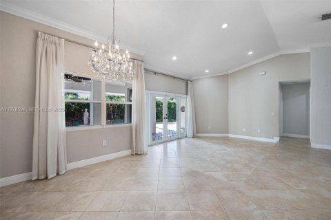 Casa en venta en Miami, Florida, 4 dormitorios, 191.38 m2 № 2044429 - foto 7