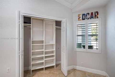 Casa en venta en Miami, Florida, 4 dormitorios, 191.38 m2 № 2044429 - foto 21