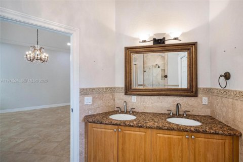 Casa en venta en Miami, Florida, 4 dormitorios, 191.38 m2 № 2044429 - foto 27
