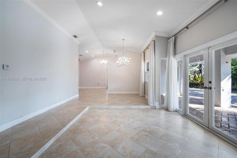Casa en venta en Miami, Florida, 4 dormitorios, 191.38 m2 № 2044429 - foto 6