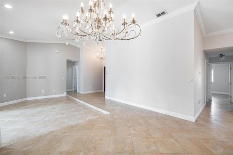 Casa en venta en Miami, Florida, 4 dormitorios, 191.38 m2 № 2044429 - foto 10
