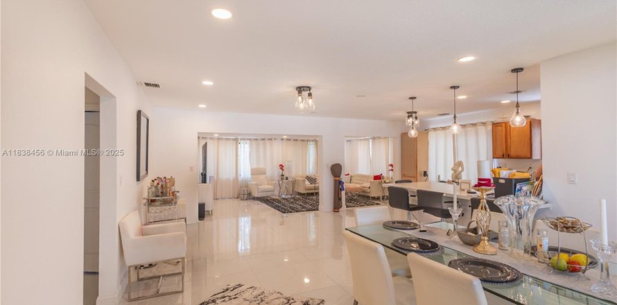 Casa en Wilton Manors, Florida 3 dormitorios, 144.93 m2 № 1823948