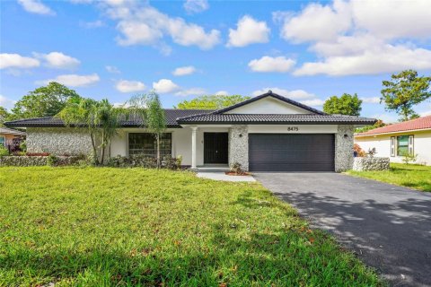 Villa ou maison à Coral Springs, Floride 4 chambres, 203.83 m2 № 2180833