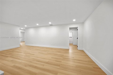 Villa ou maison à vendre à Coral Springs, Floride: 4 chambres, 203.83 m2 № 2180833 - photo 17