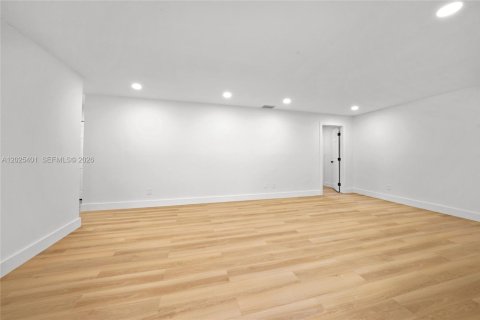 Villa ou maison à vendre à Coral Springs, Floride: 4 chambres, 203.83 m2 № 2180833 - photo 16