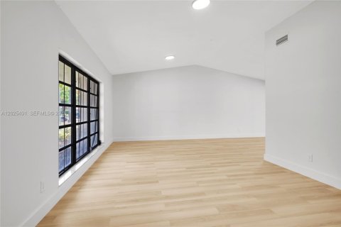 Villa ou maison à vendre à Coral Springs, Floride: 4 chambres, 203.83 m2 № 2180833 - photo 3