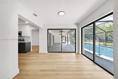 Villa ou maison à vendre à Coral Springs, Floride: 4 chambres, 203.83 m2 № 2180833 - photo 14