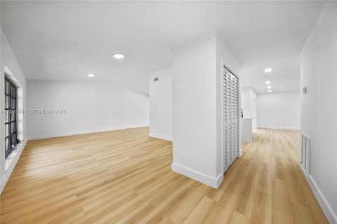 Villa ou maison à vendre à Coral Springs, Floride: 4 chambres, 203.83 m2 № 2180833 - photo 2