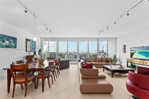 Купить кондоминиум в Майами, Флорида 2 спальни, 195.09м2, № 2008486 - фото 26