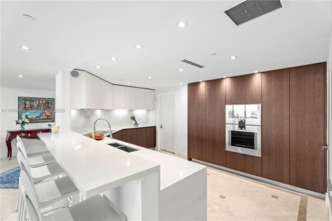 Купить кондоминиум в Майами, Флорида 2 спальни, 195.09м2, № 2008486 - фото 7