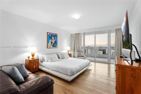 Купить кондоминиум в Майами, Флорида 2 спальни, 195.09м2, № 2008486 - фото 16