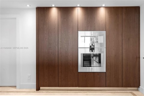 Купить кондоминиум в Майами, Флорида 2 спальни, 195.09м2, № 2008486 - фото 10