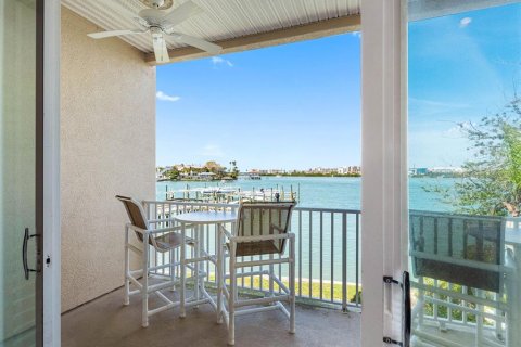 Touwnhouse à vendre à Clearwater, Floride: 3 chambres, 189.61 m2 № 1598108 - photo 5