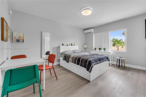 Studio in South Miami, Florida № 2086441