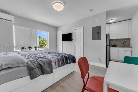 Apartment in South Miami, Florida № 2086441 - photo 4