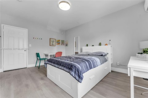 Apartment in South Miami, Florida № 2086441 - photo 2
