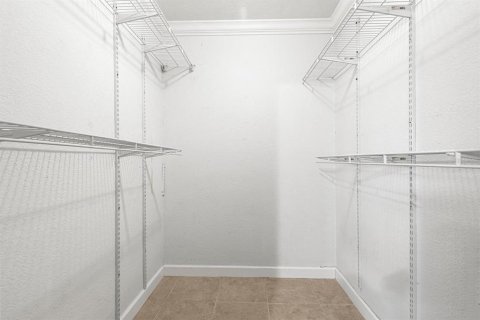 Casa en venta en Tampa, Florida, 6 dormitorios, 186.92 m2 № 1531776 - foto 18