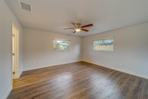 Casa en venta en Clearwater, Florida, 4 dormitorios, 166.57 m2 № 1532994 - foto 19