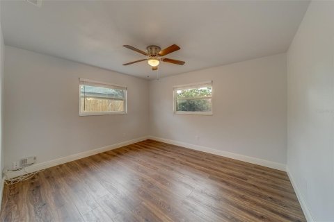 Casa en venta en Clearwater, Florida, 4 dormitorios, 166.57 m2 № 1532994 - foto 25