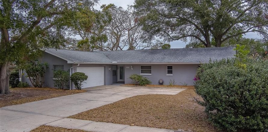 Villa ou maison à Clearwater, Floride 4 chambres, 166.57 m2 № 1532994