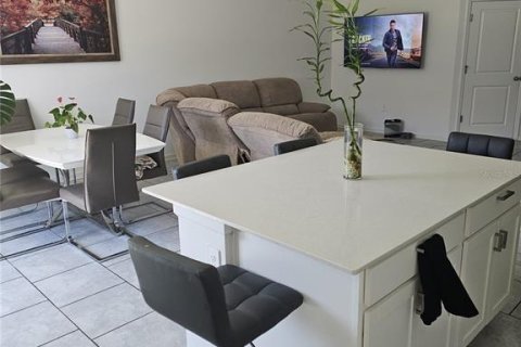 Adosado en venta en Davenport, Florida, 3 dormitorios, 161.46 m2 № 2102127 - foto 14